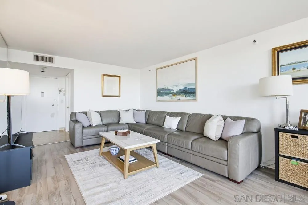 1820 Avenida Del Mundo Unit 108