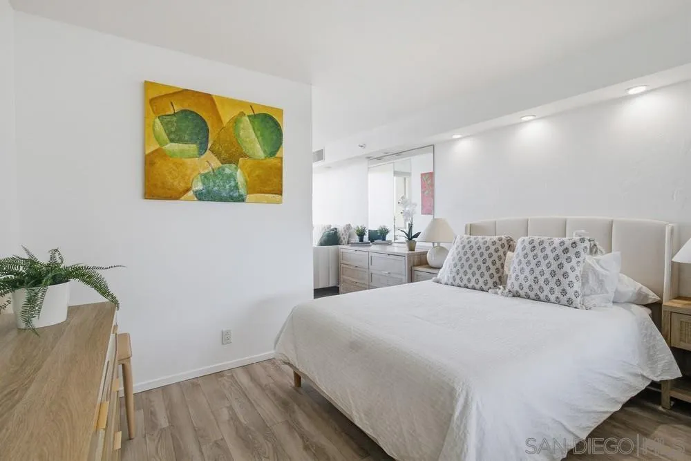 1820 Avenida Del Mundo Unit 108