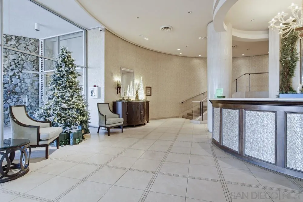 1820 Avenida Del Mundo Unit 108