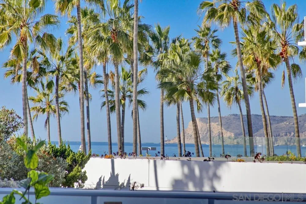 1820 Avenida Del Mundo Unit 108