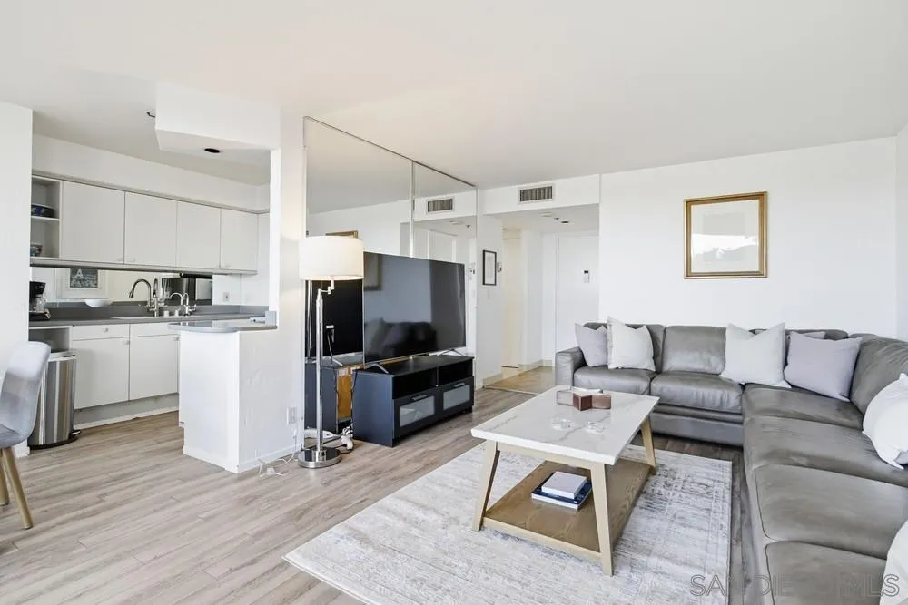 1820 Avenida Del Mundo Unit 108