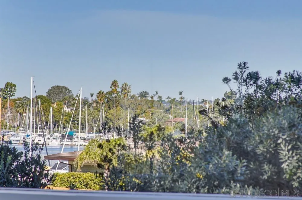 1820 Avenida Del Mundo Unit 108