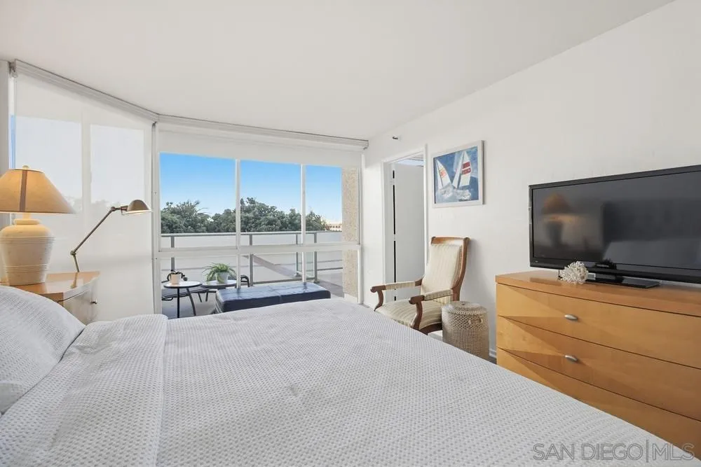 1820 Avenida Del Mundo Unit 108