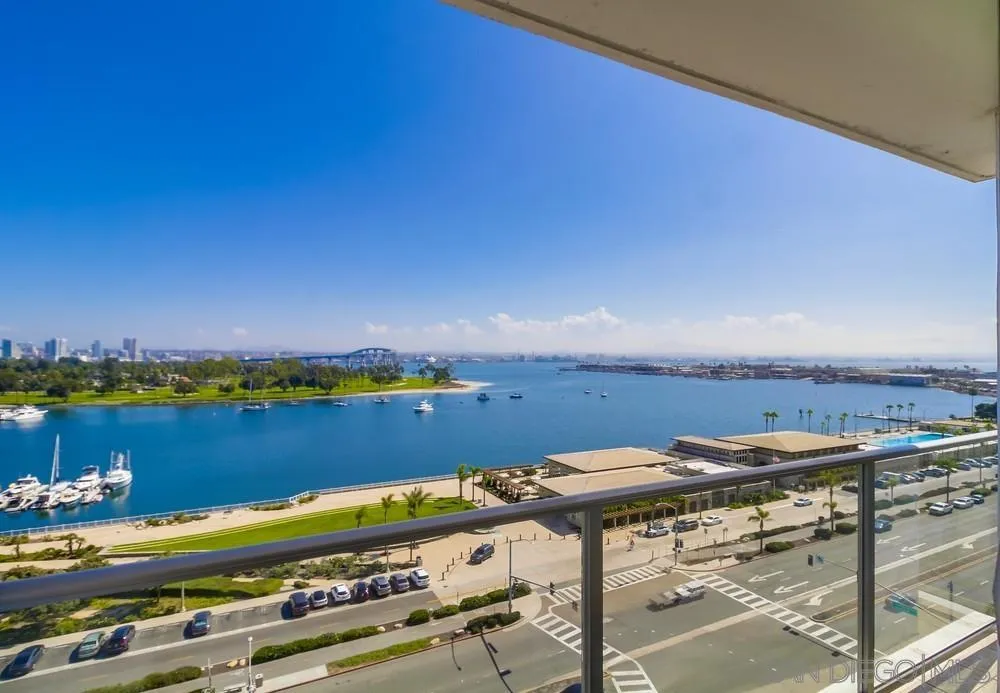 1770 Avenida Del Mundo Unit 1004