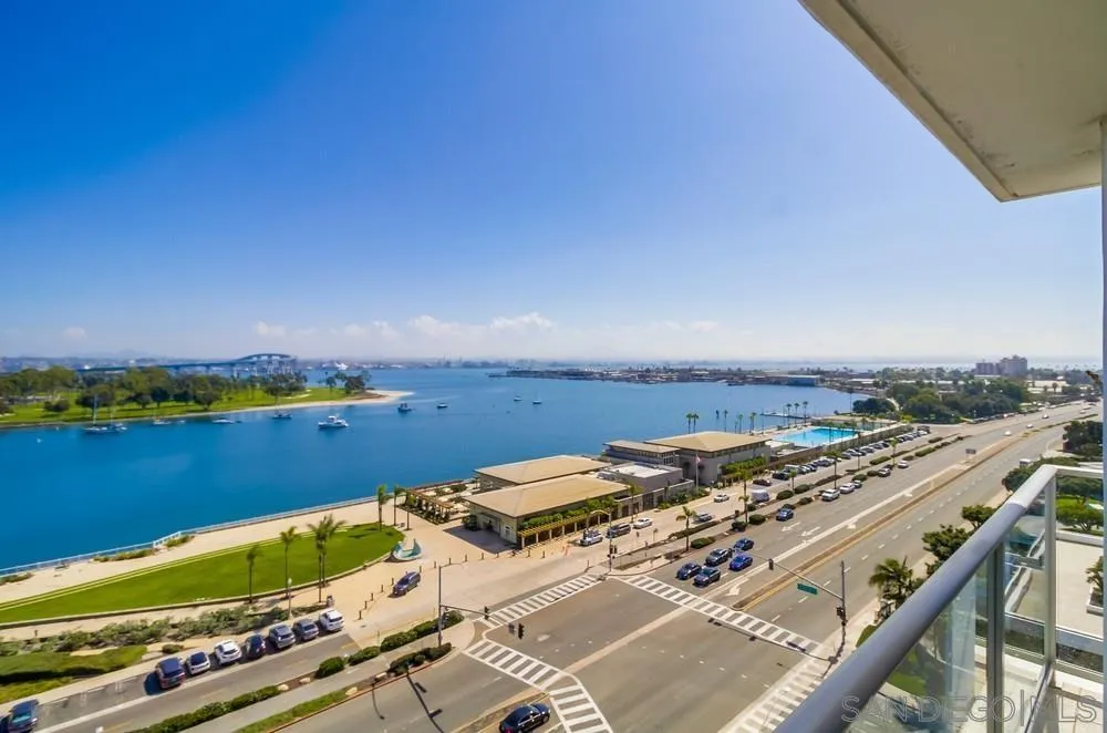 1770 Avenida Del Mundo Unit 1004