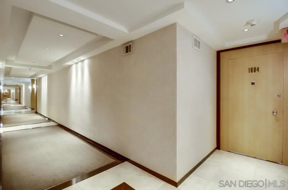 1770 Avenida Del Mundo Unit 1004