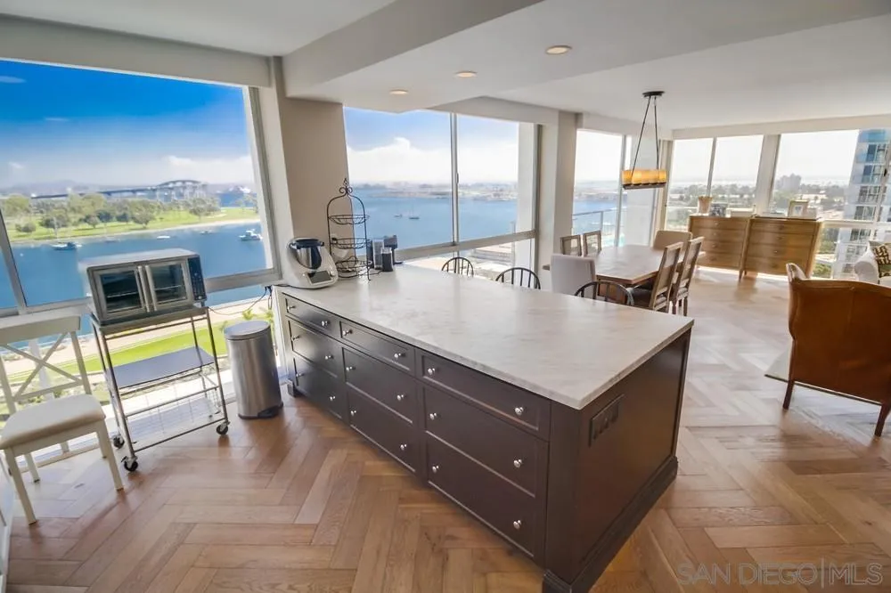 1770 Avenida Del Mundo Unit 1004