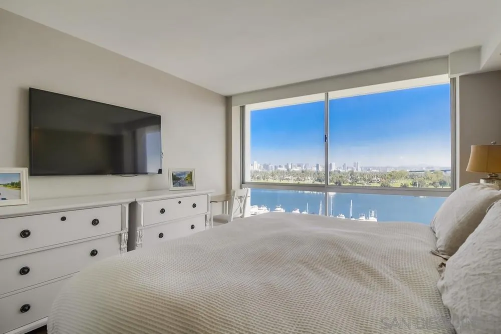 1770 Avenida Del Mundo Unit 1004