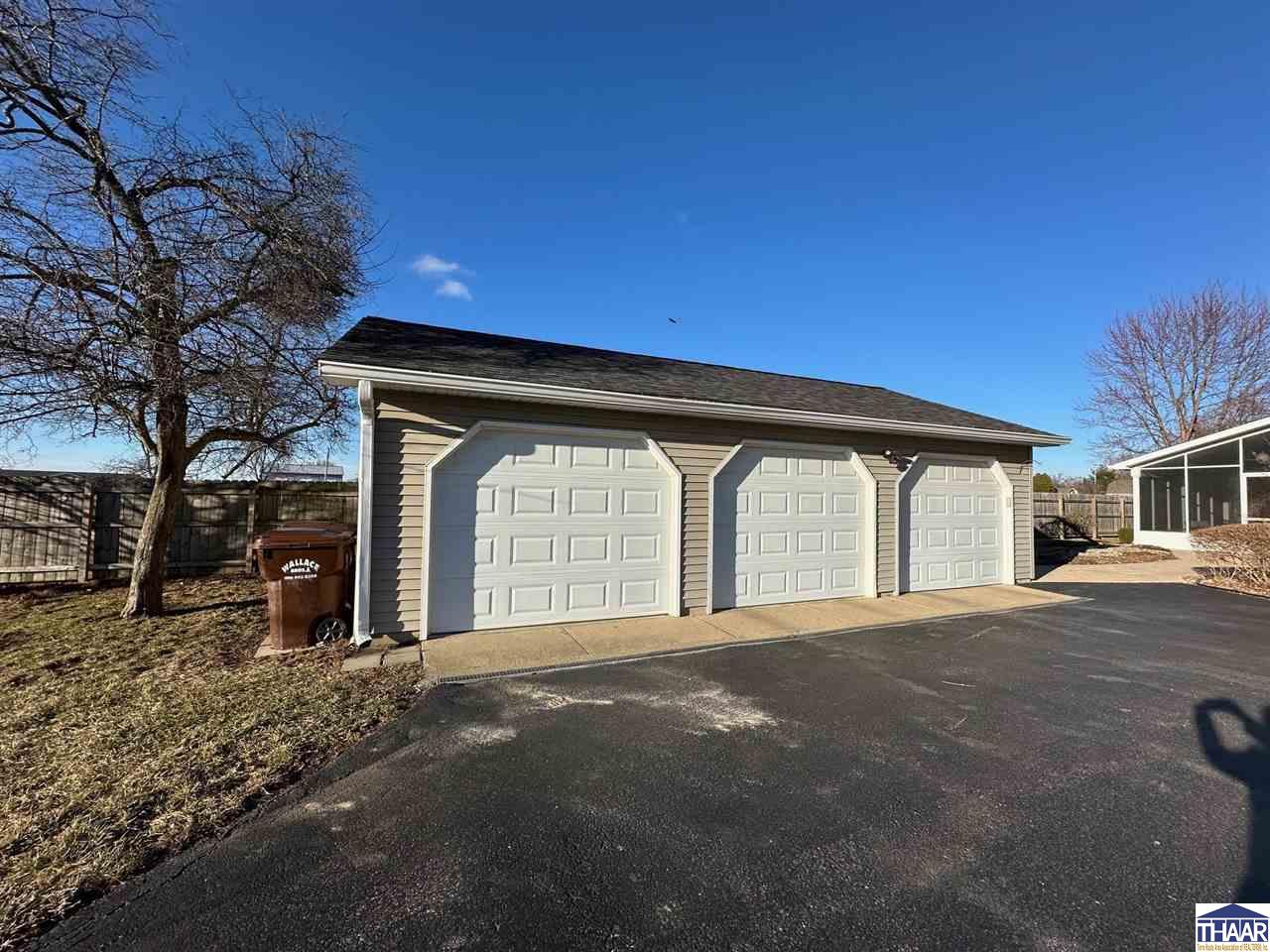 8980 E US Highway 40