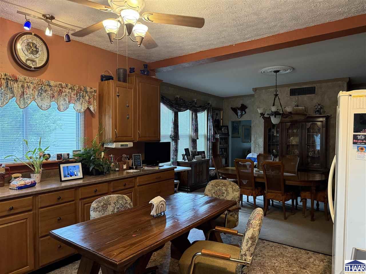 9134 E US Hwy 40