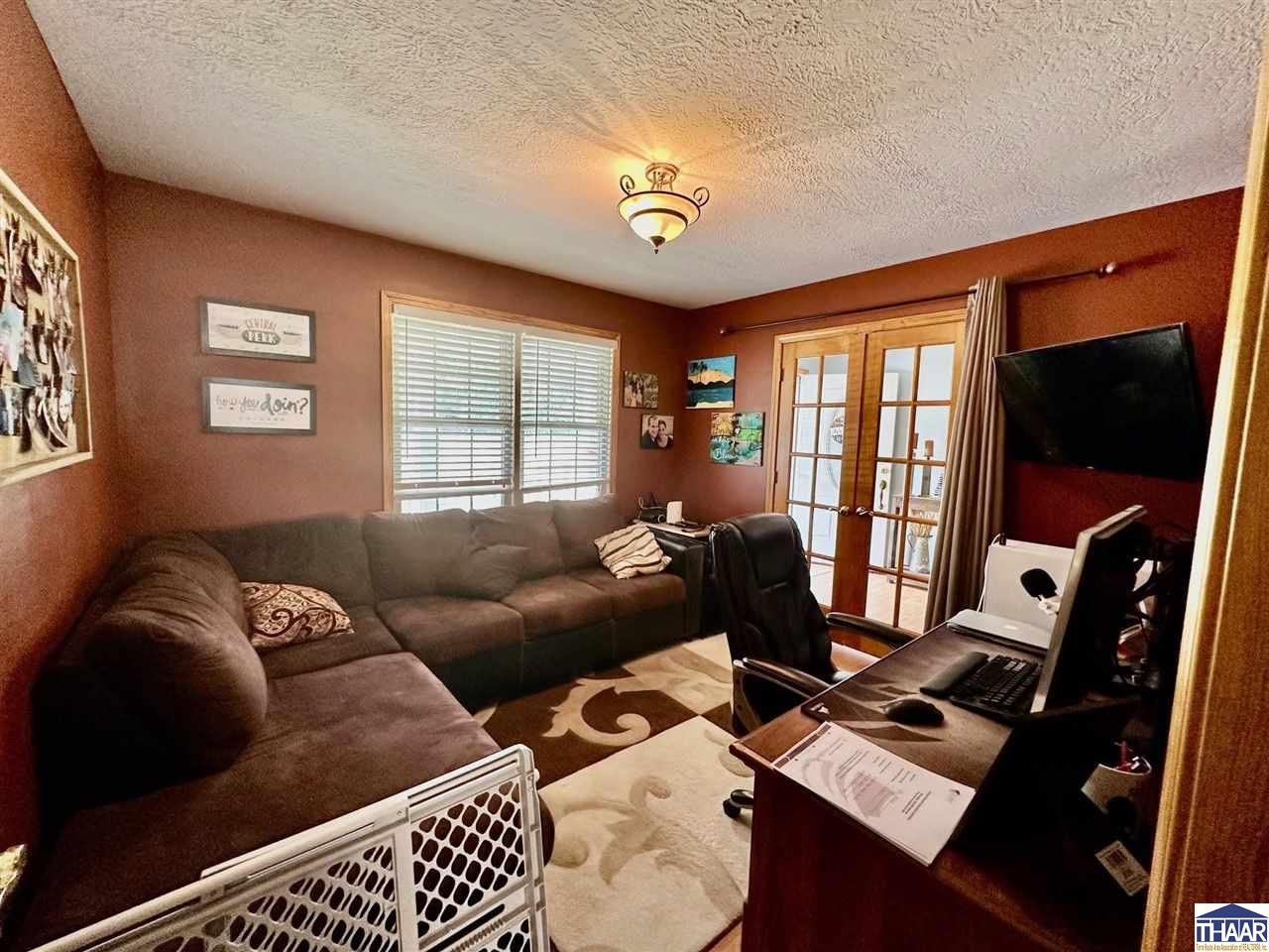 4473 W White Tail Drive