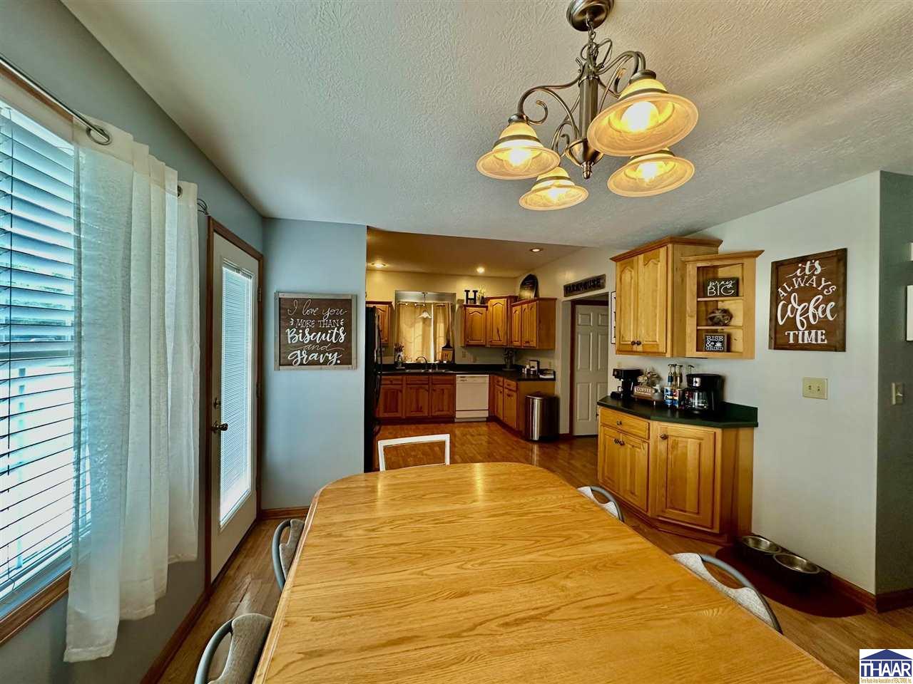 4473 W White Tail Drive