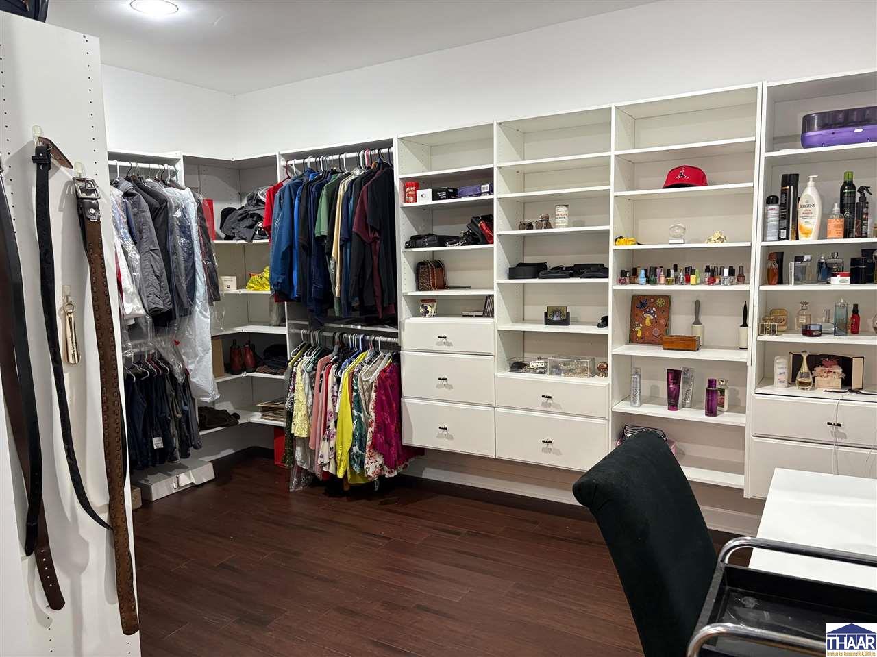 3 W Kruzan Street
