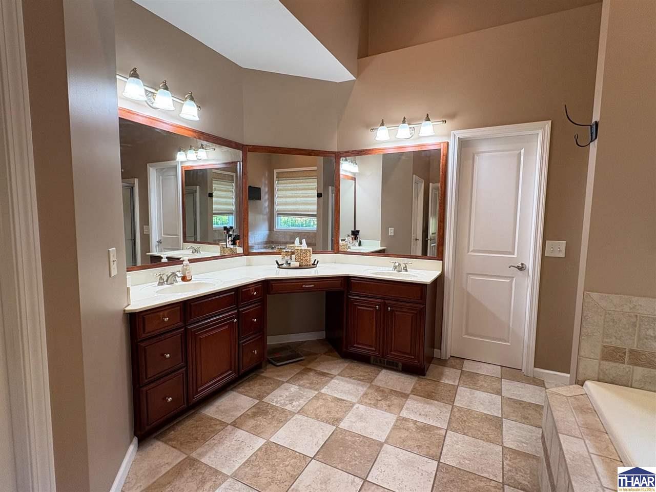3500 Bluegrass Lane
