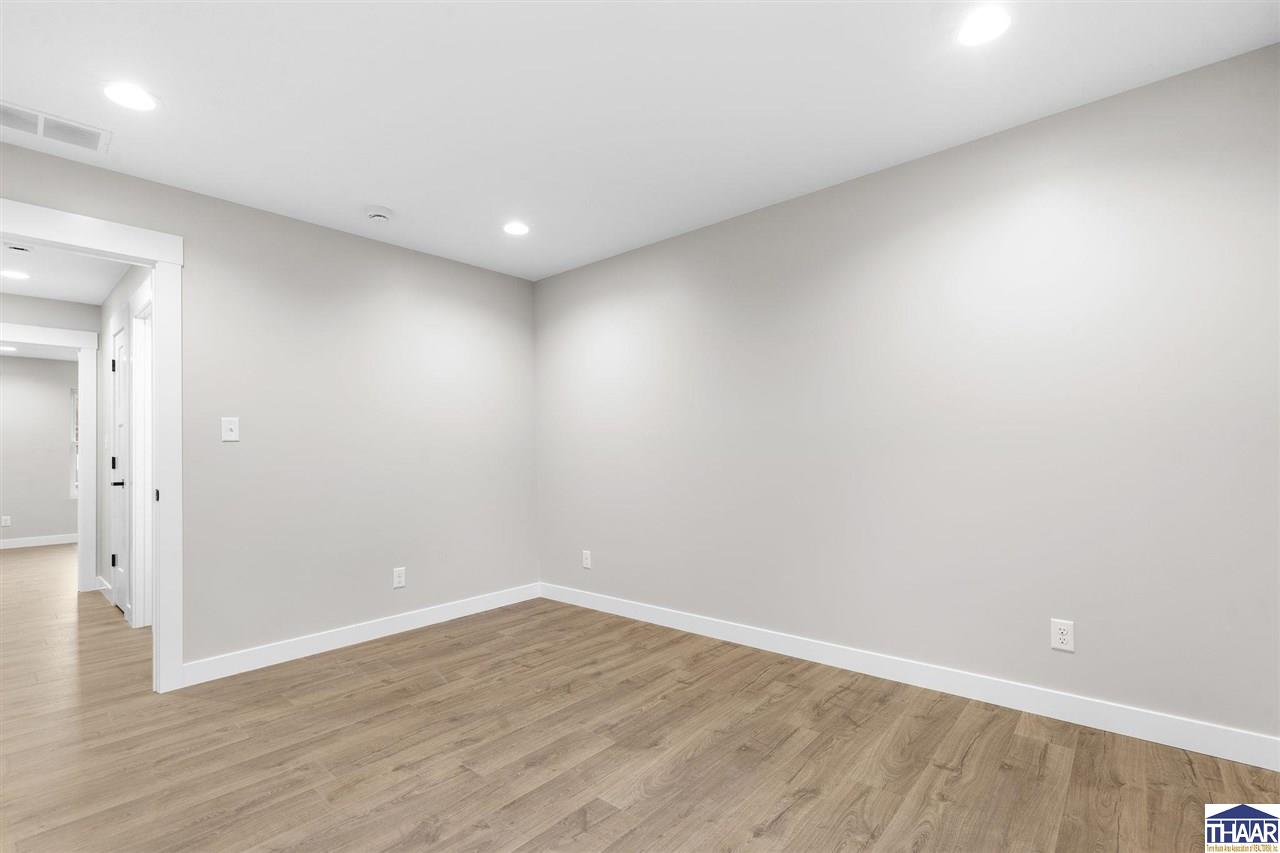 1661 Albert Way