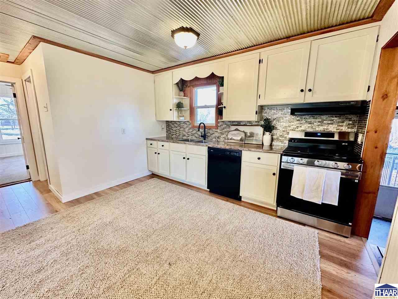 8984 E Rio Grande Ave