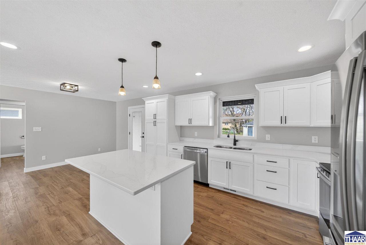 1653 Albert Way