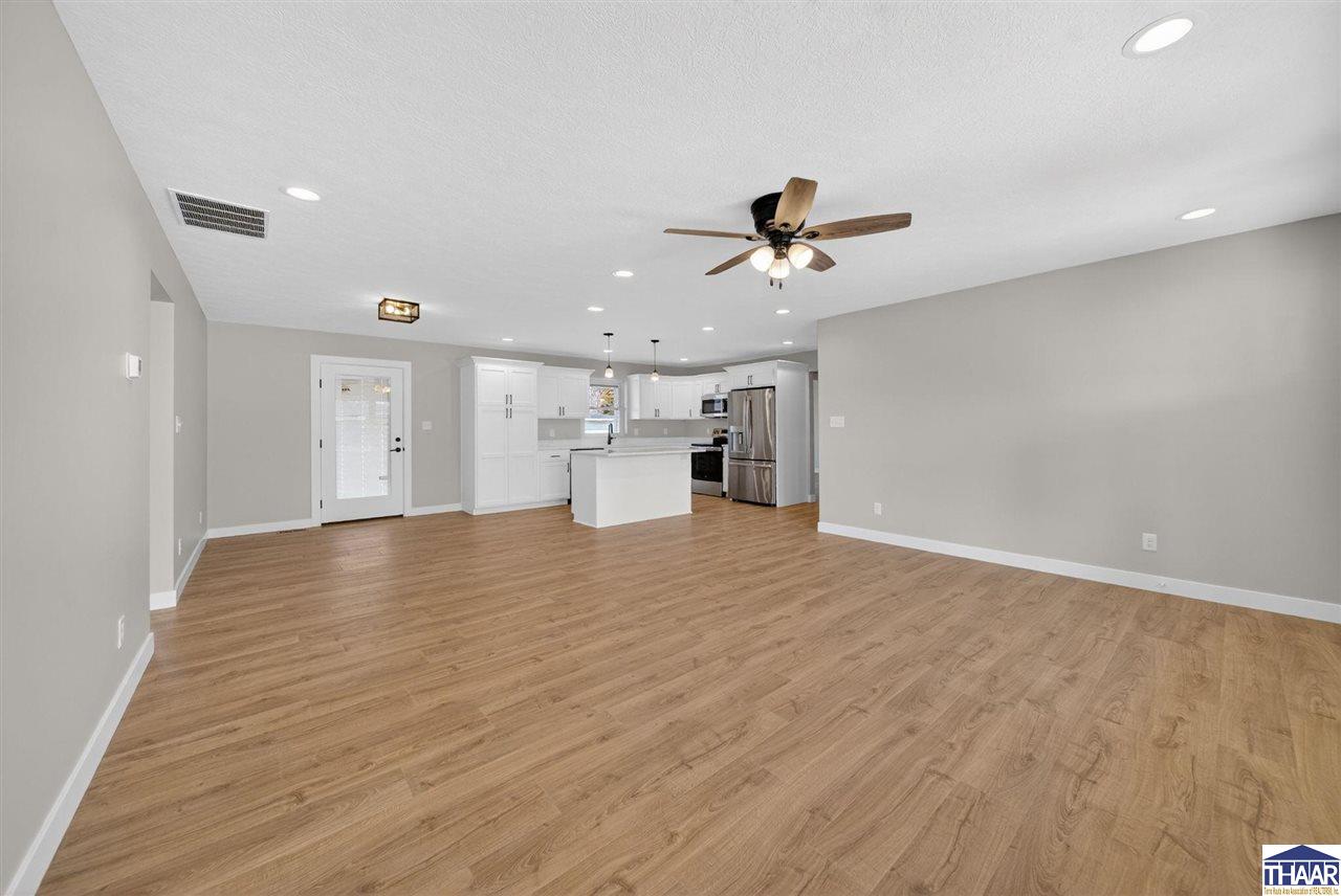 1653 Albert Way
