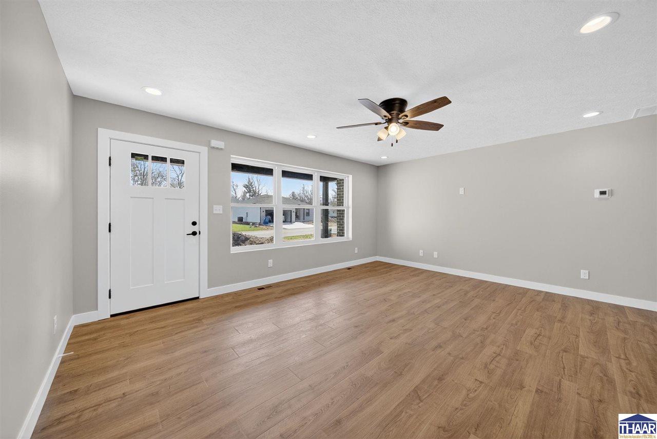 1653 Albert Way