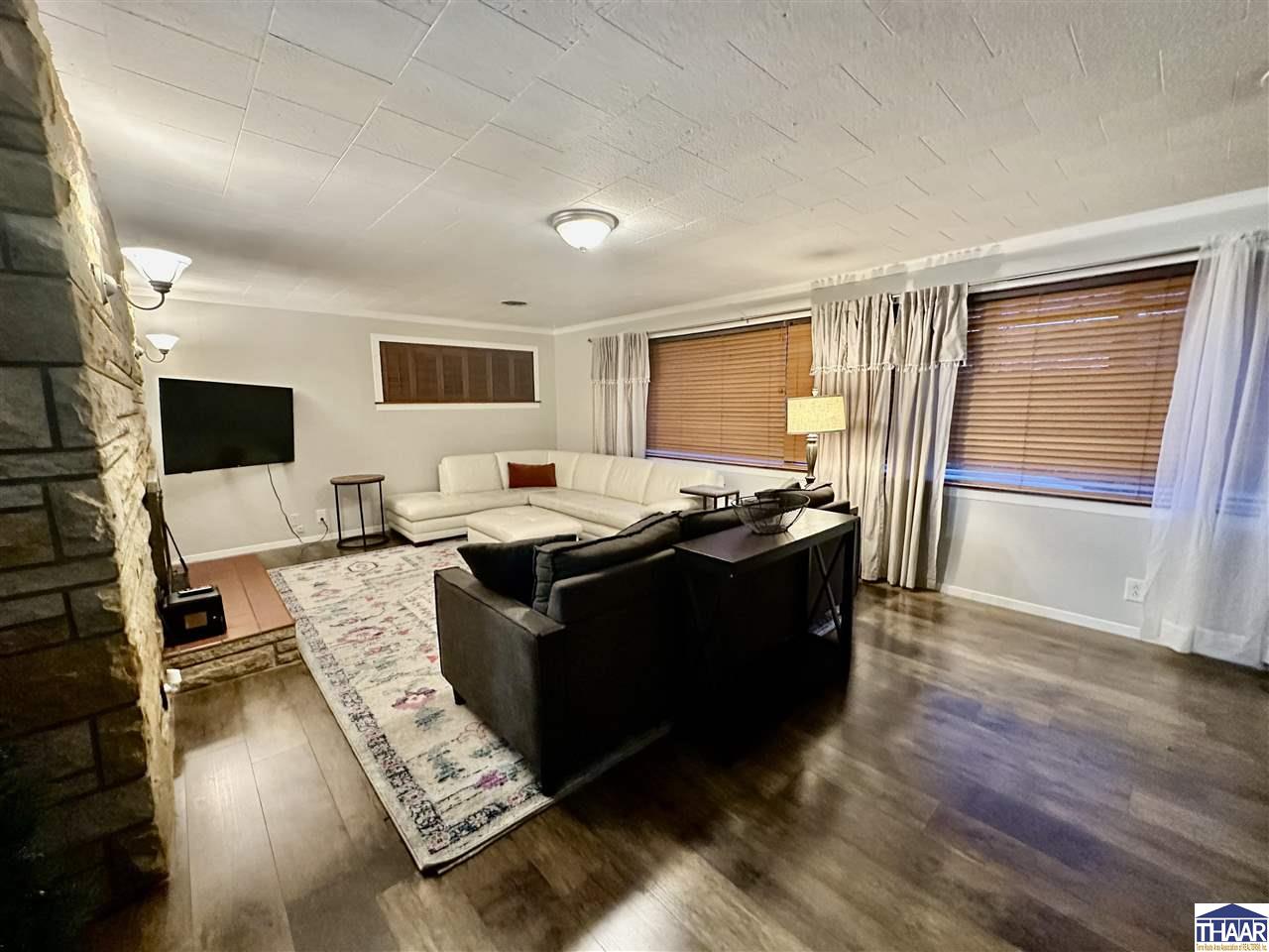 4207 E Margaret Drive
