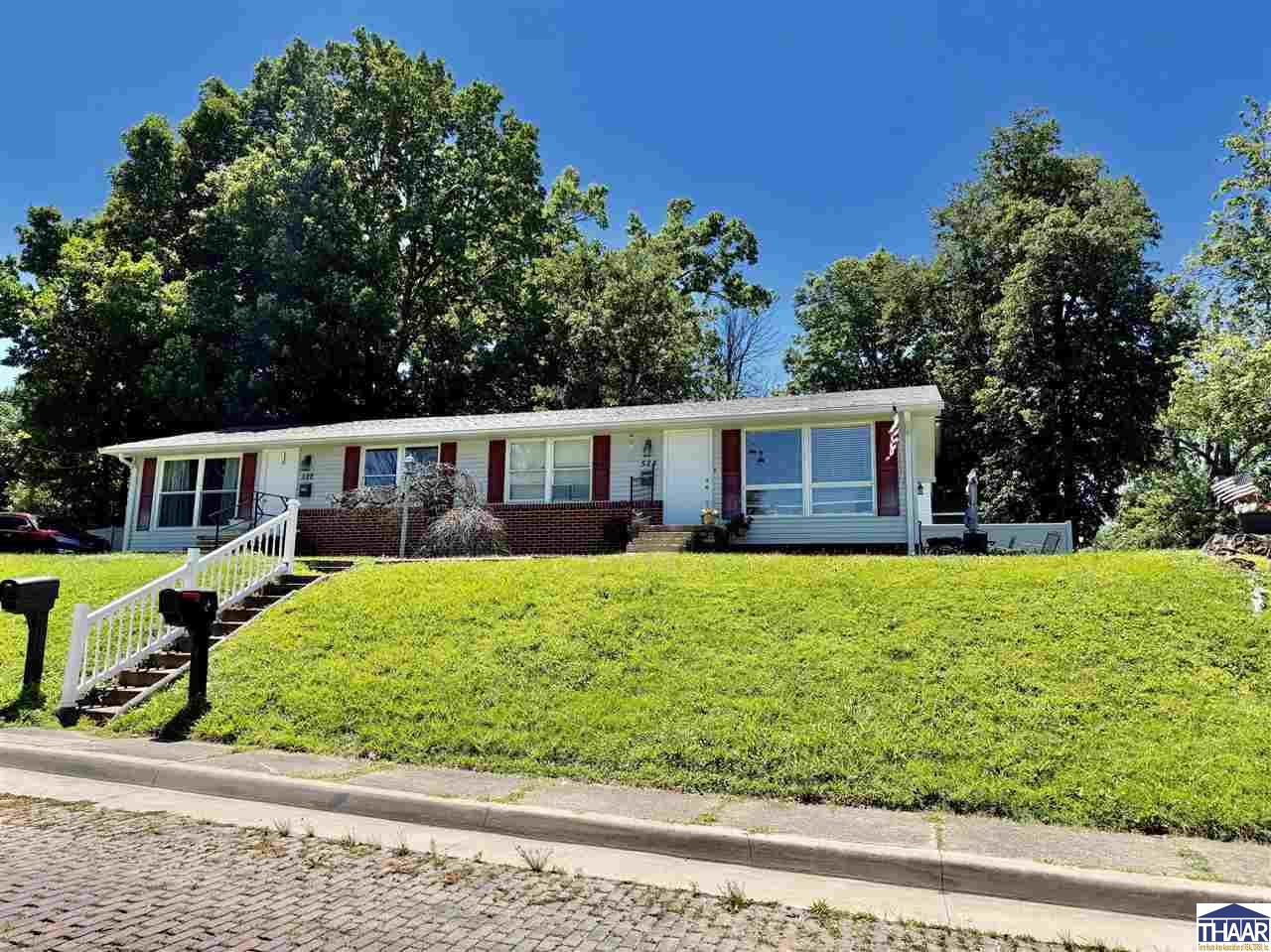 522 N Indiana Street Unit: 524 N Indiana St