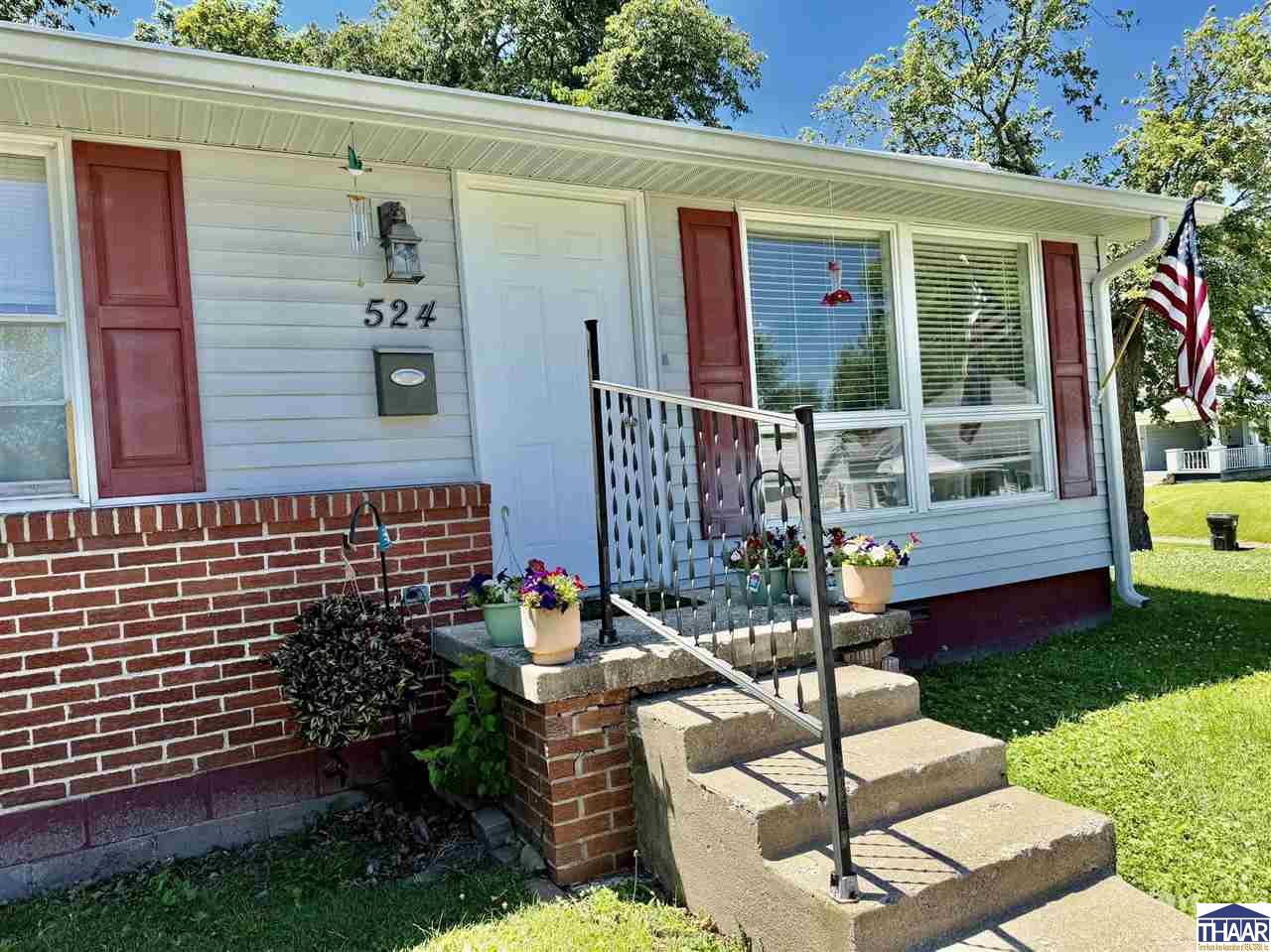 522 N Indiana Street Unit: 524 N Indiana St