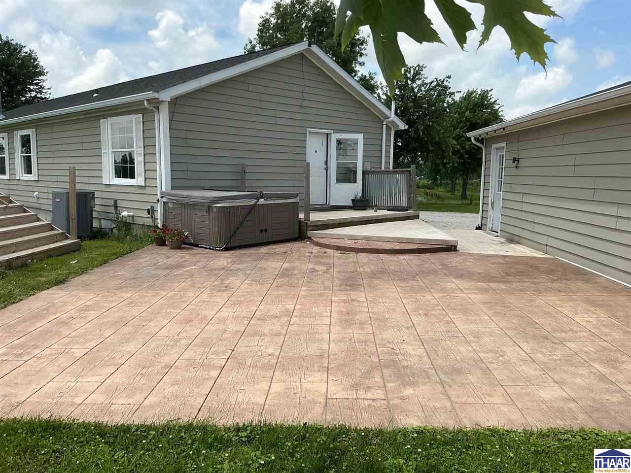 8109 S Co Rd 100 E