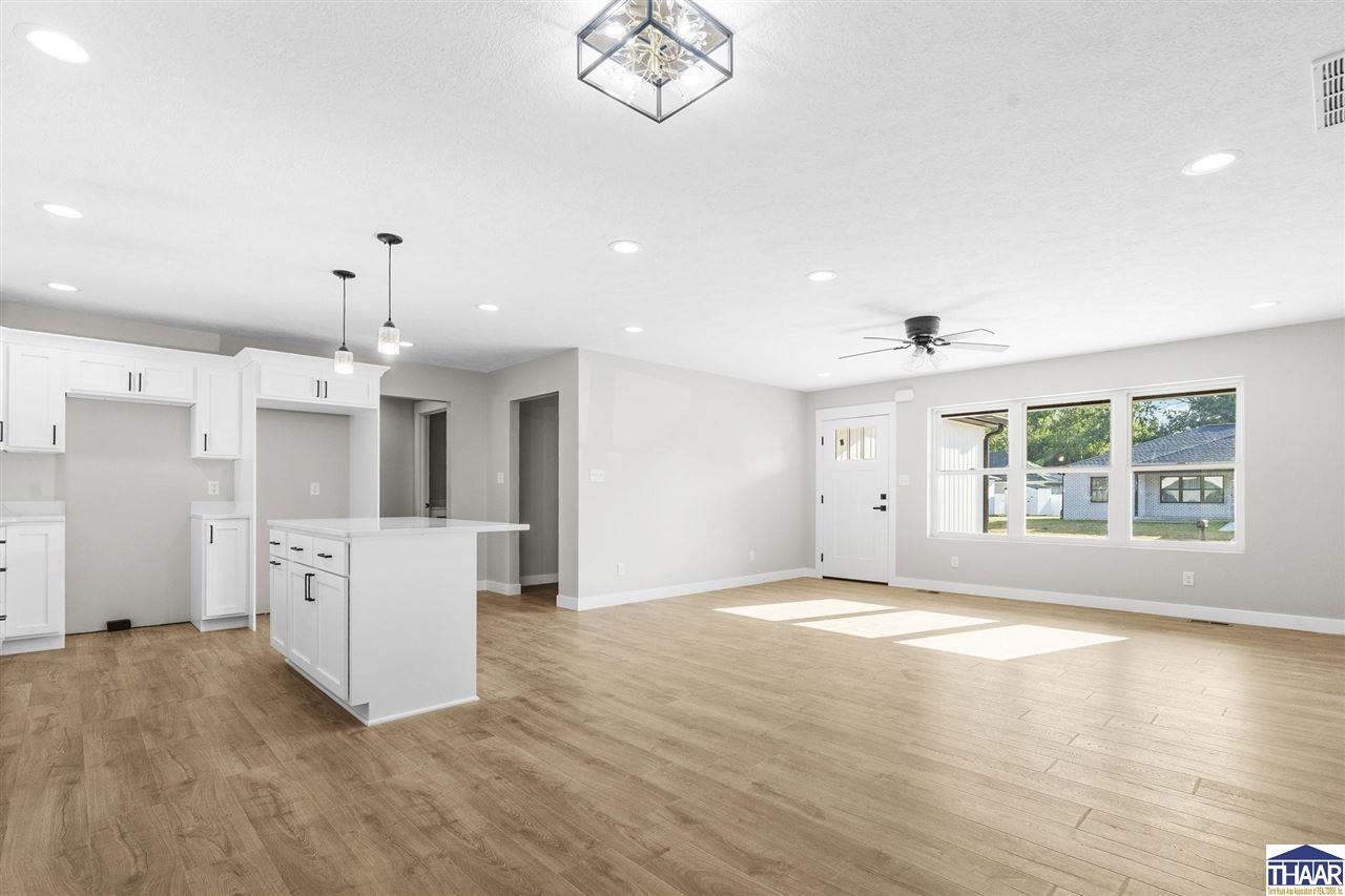 1629 Albert Way