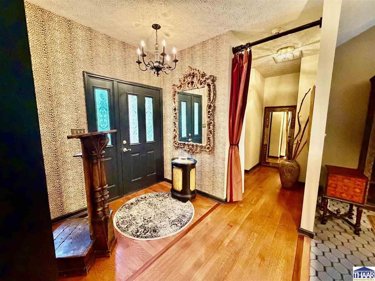 1216 W Park Avenue