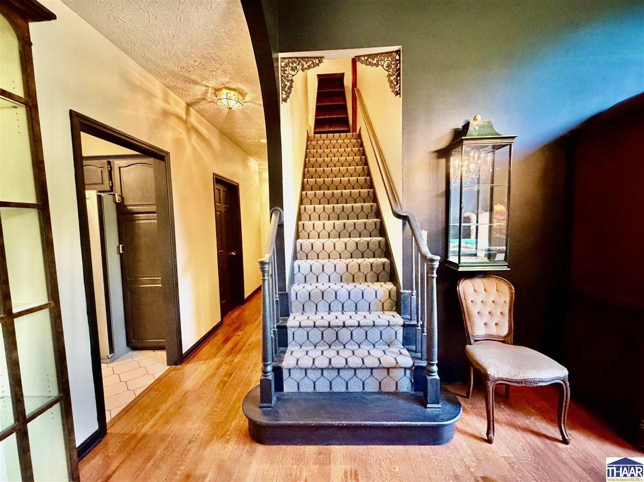 1216 W Park Avenue