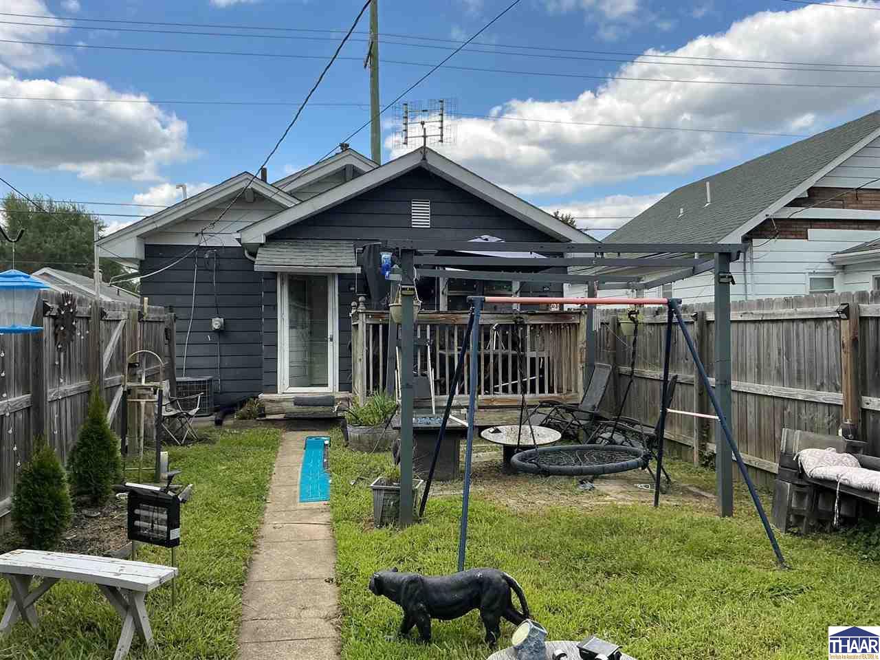 1911 Hulman Street