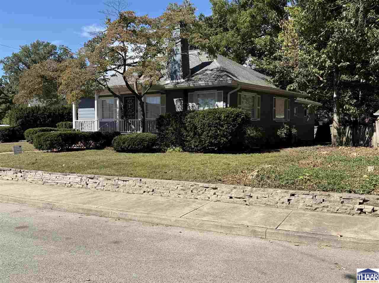 16 Hudson Avenue