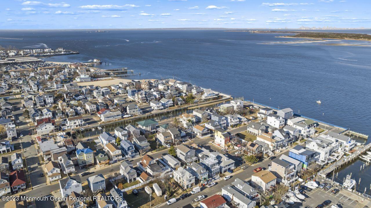 30 Seadrift Avenue