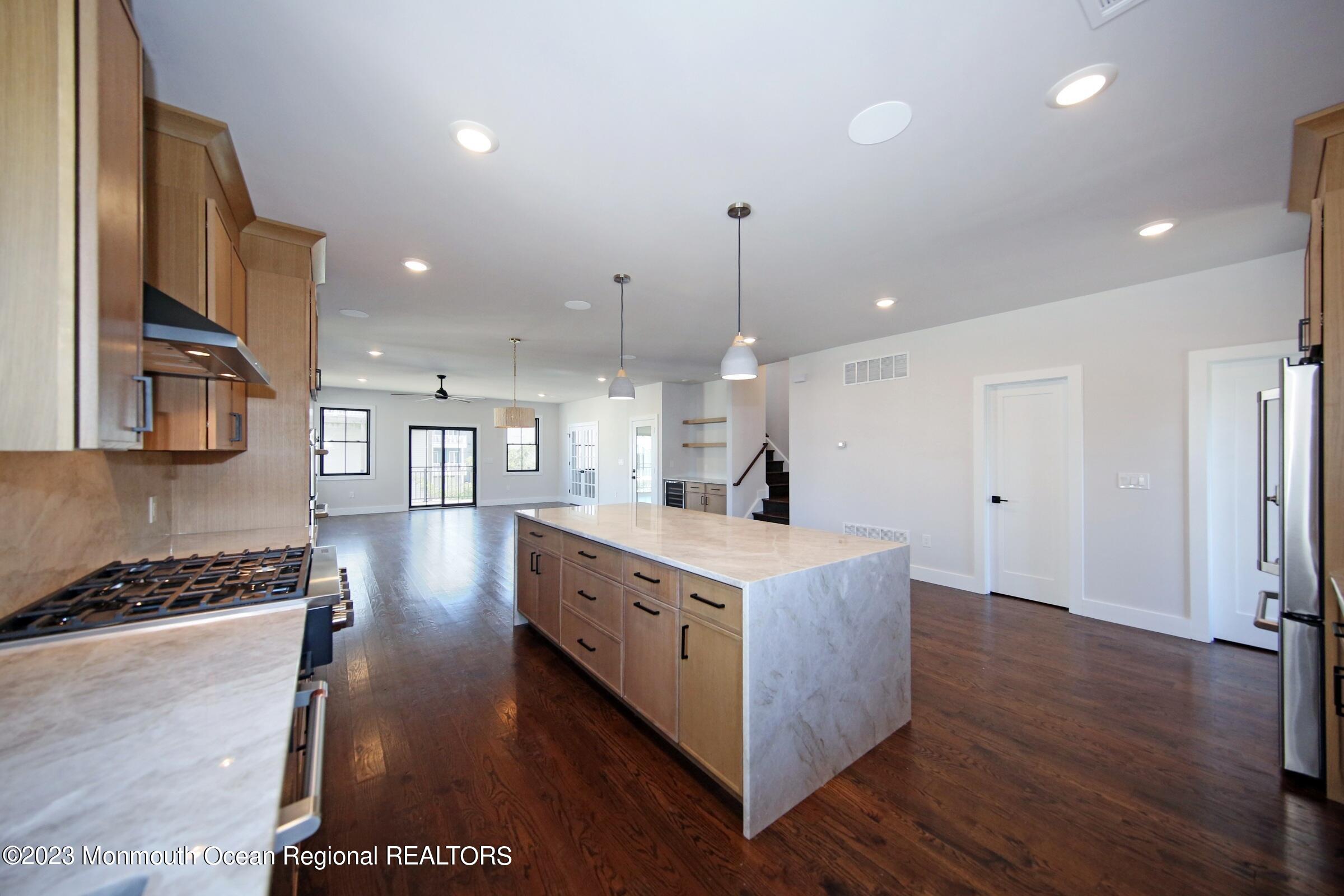 30 Seadrift Avenue