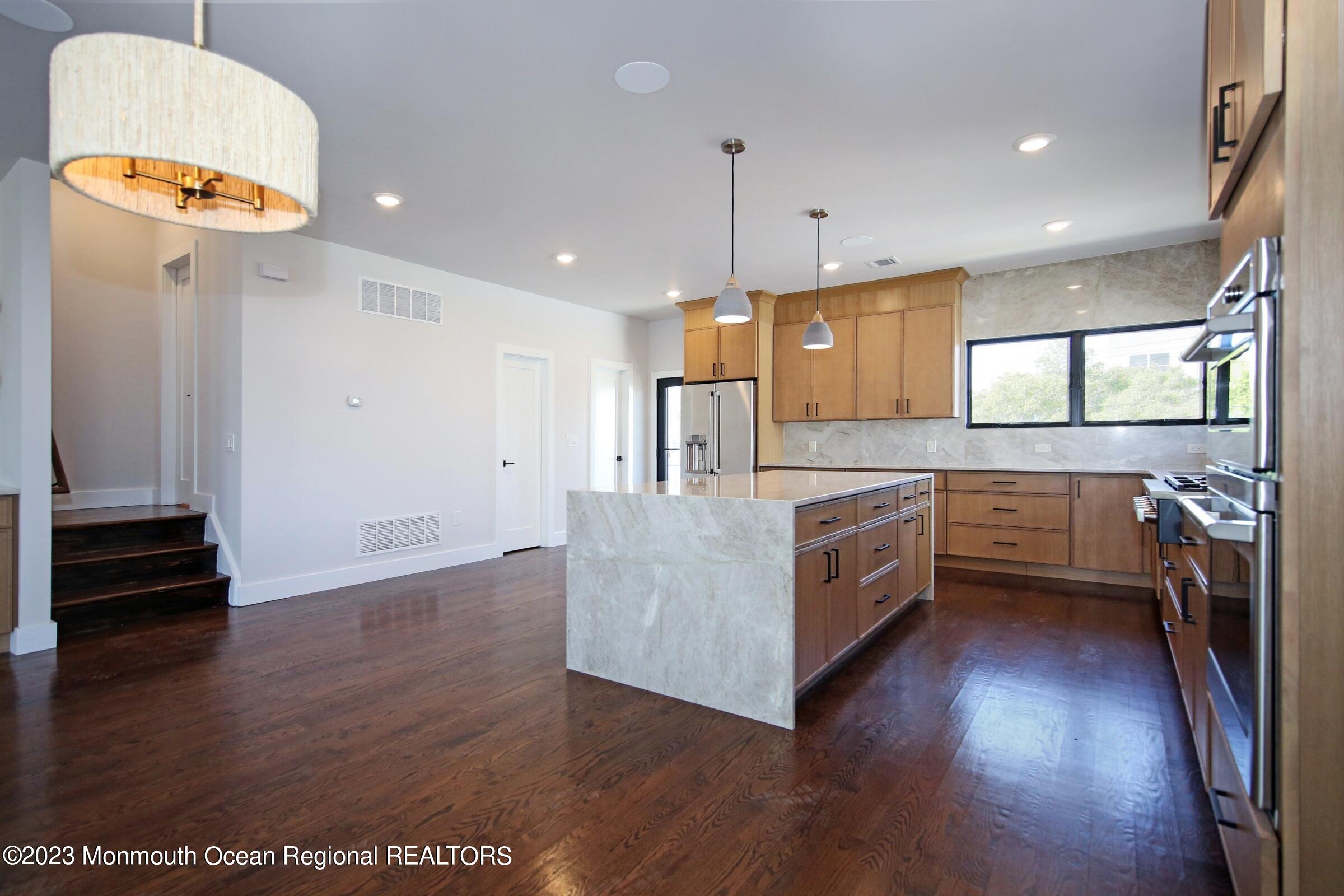 30 Seadrift Avenue