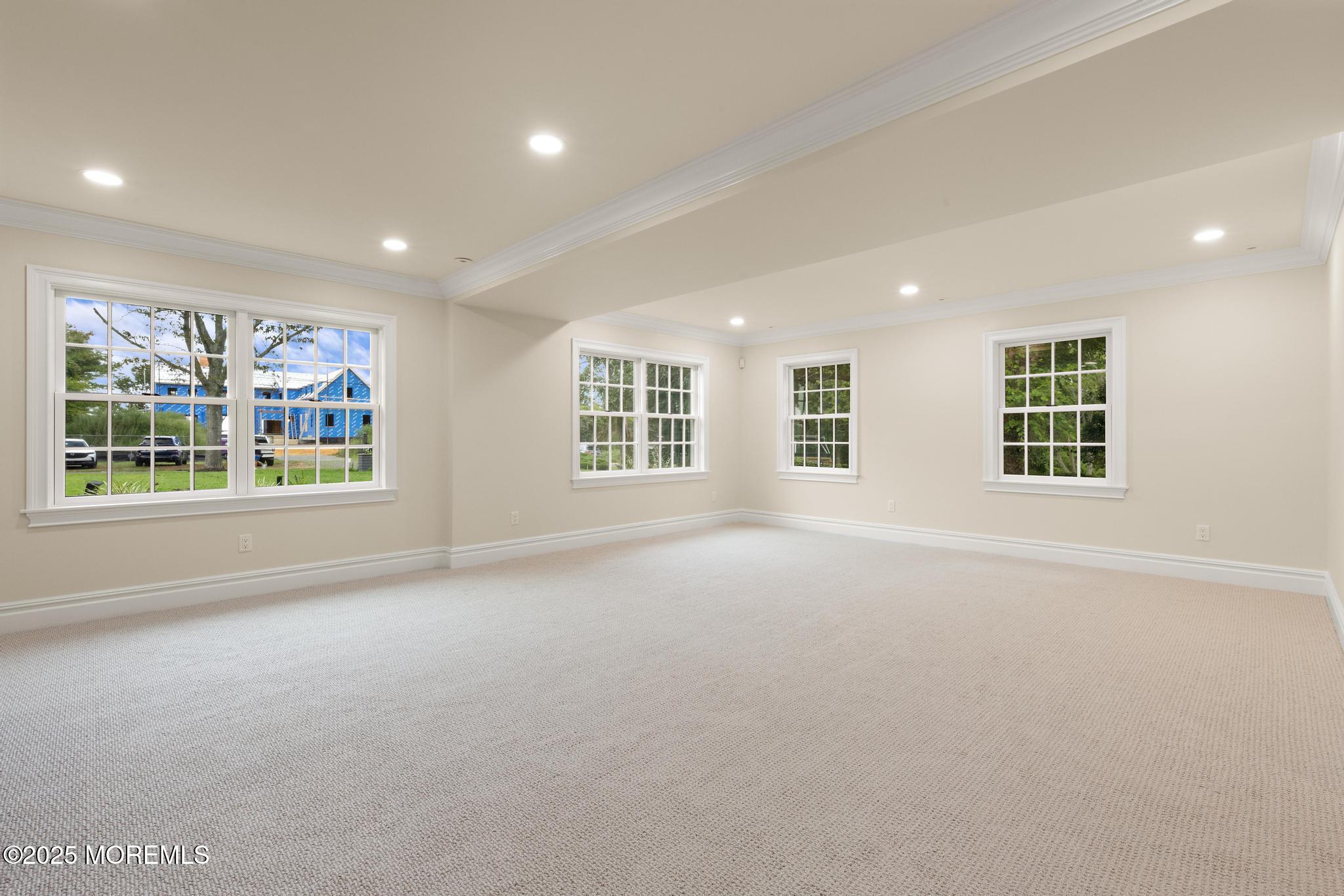 8 Black Point Horseshoe Street