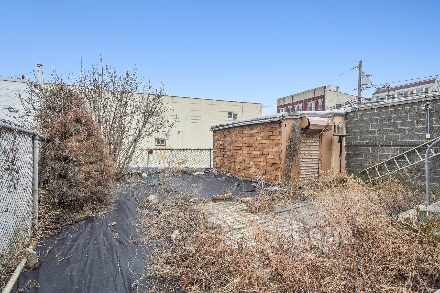 154 CHESTNUT AVE