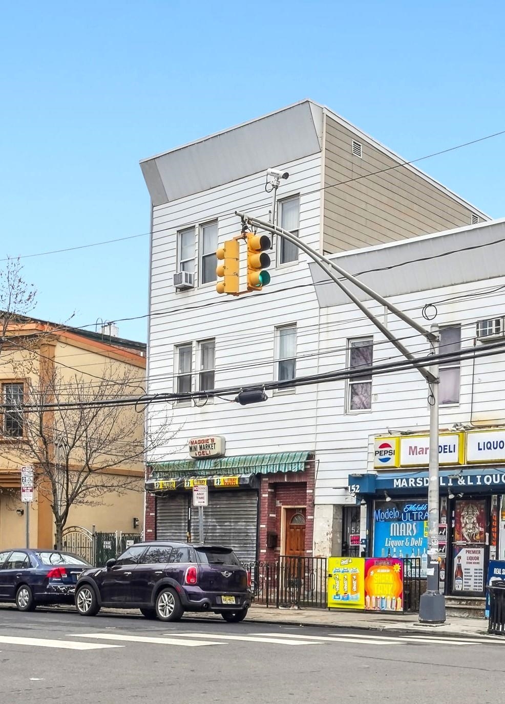154 CHESTNUT AVE