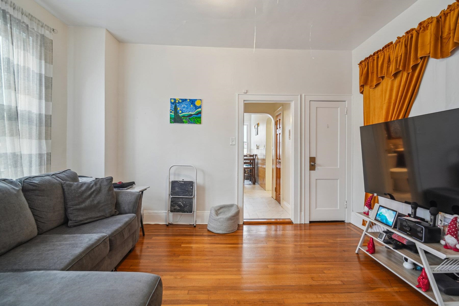 154 CHESTNUT AVE