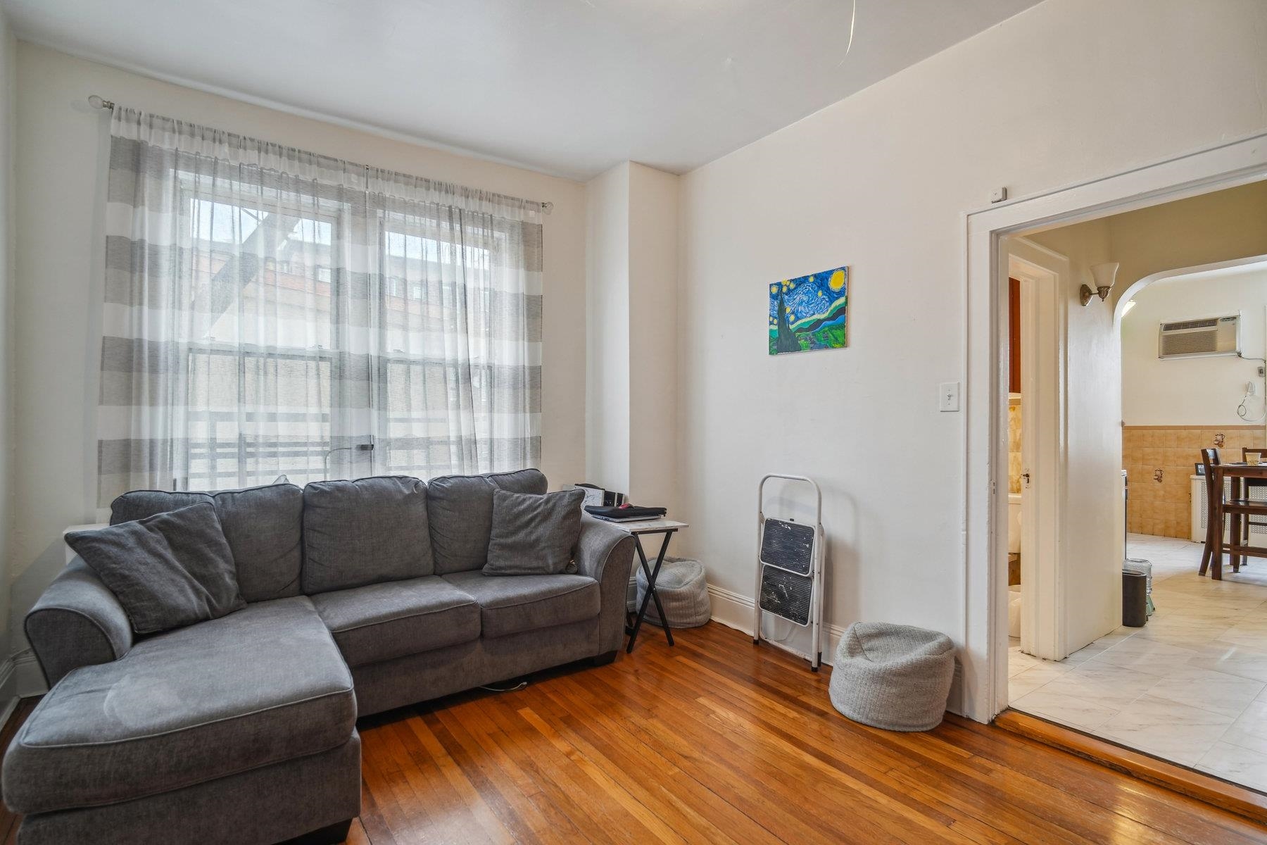 154 CHESTNUT AVE