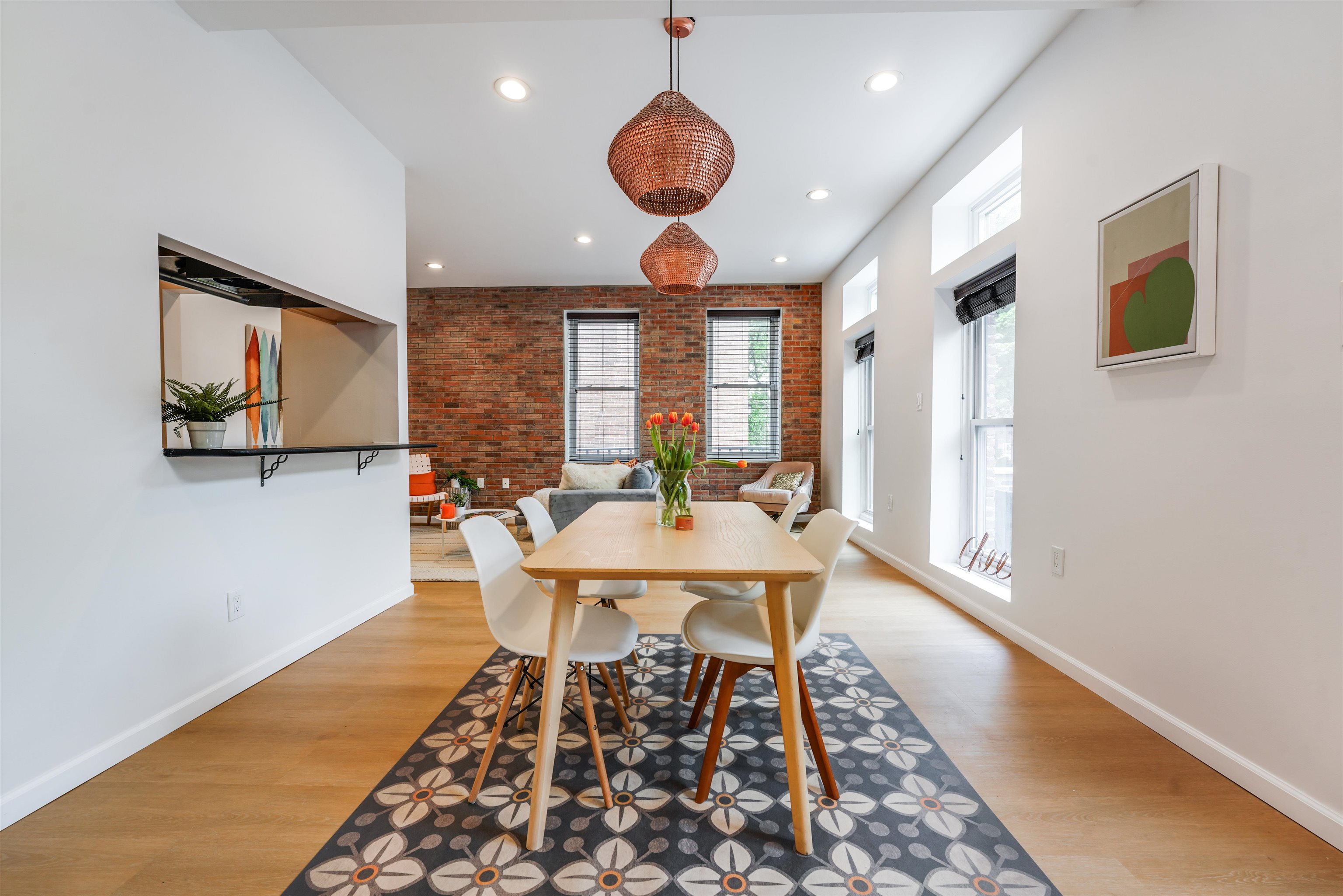 456 9TH ST Unit: 5