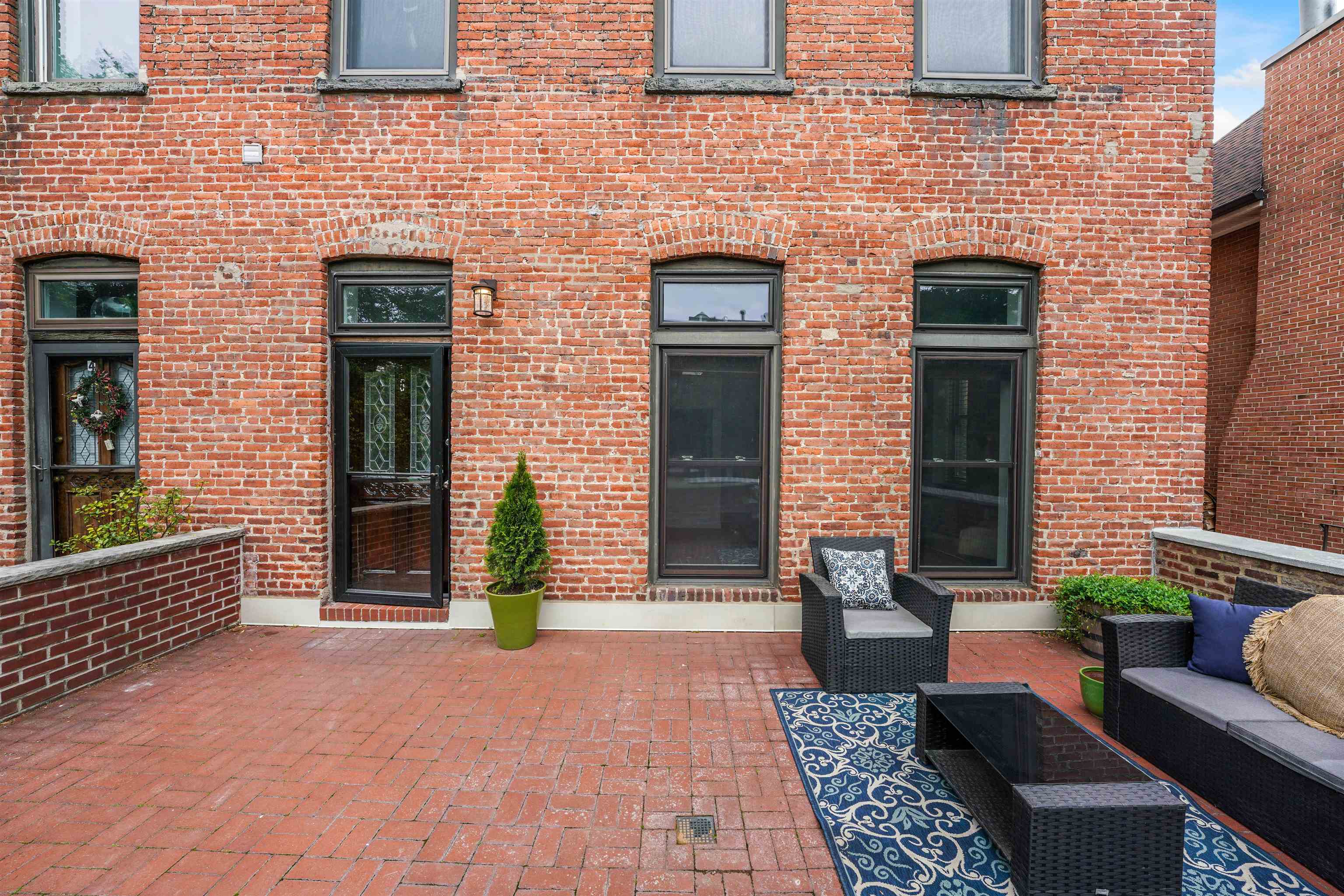 456 9TH ST Unit: 5
