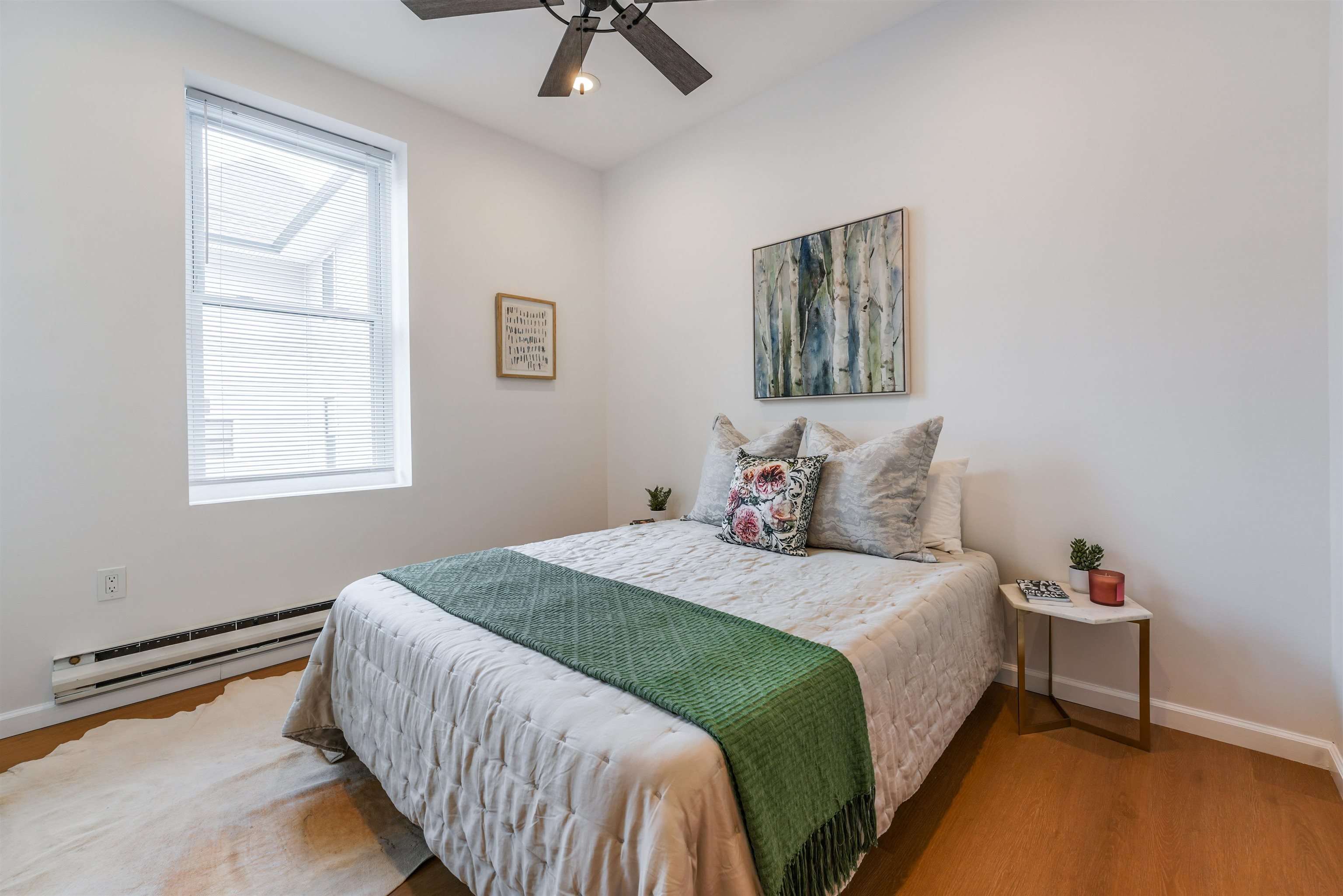 456 9TH ST Unit: 5