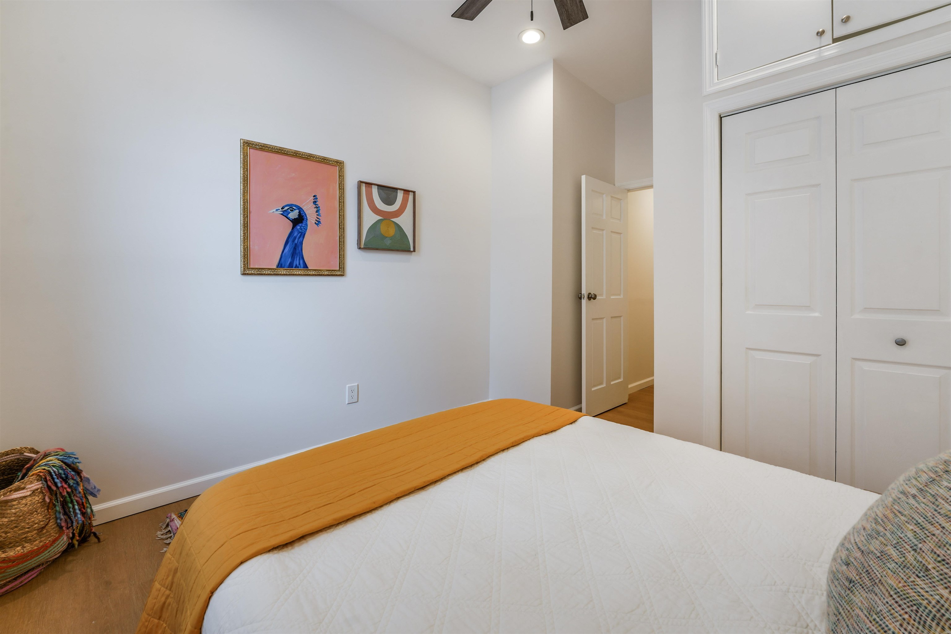 456 9TH ST Unit: 5