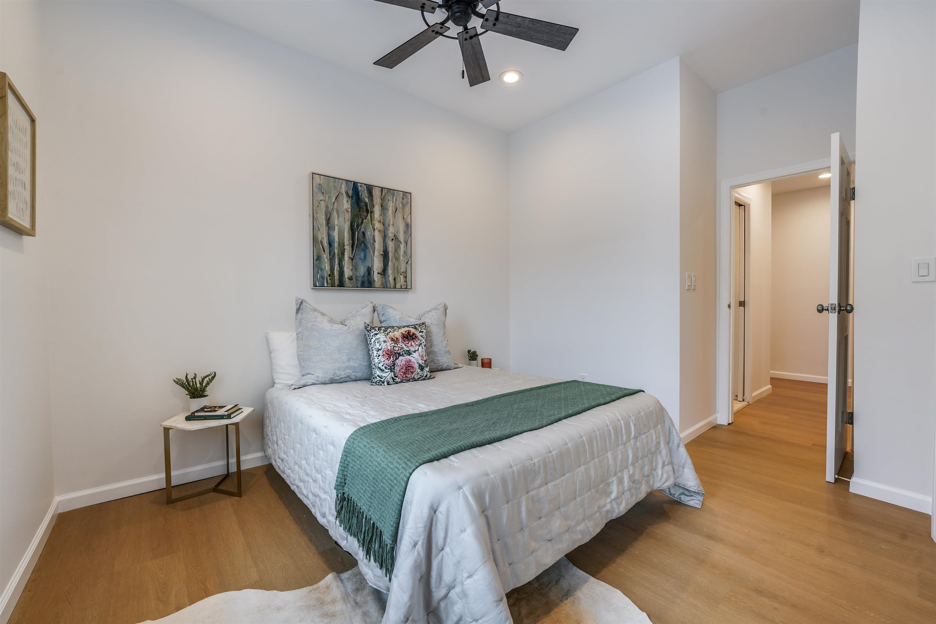 456 9TH ST Unit: 5