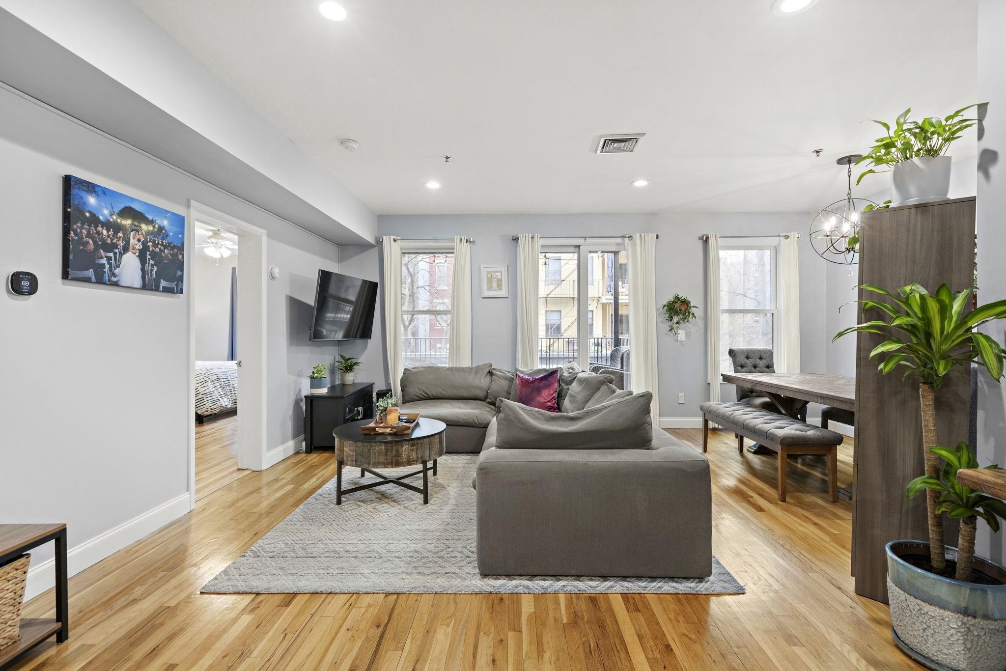416 GRAND ST Unit: 2B