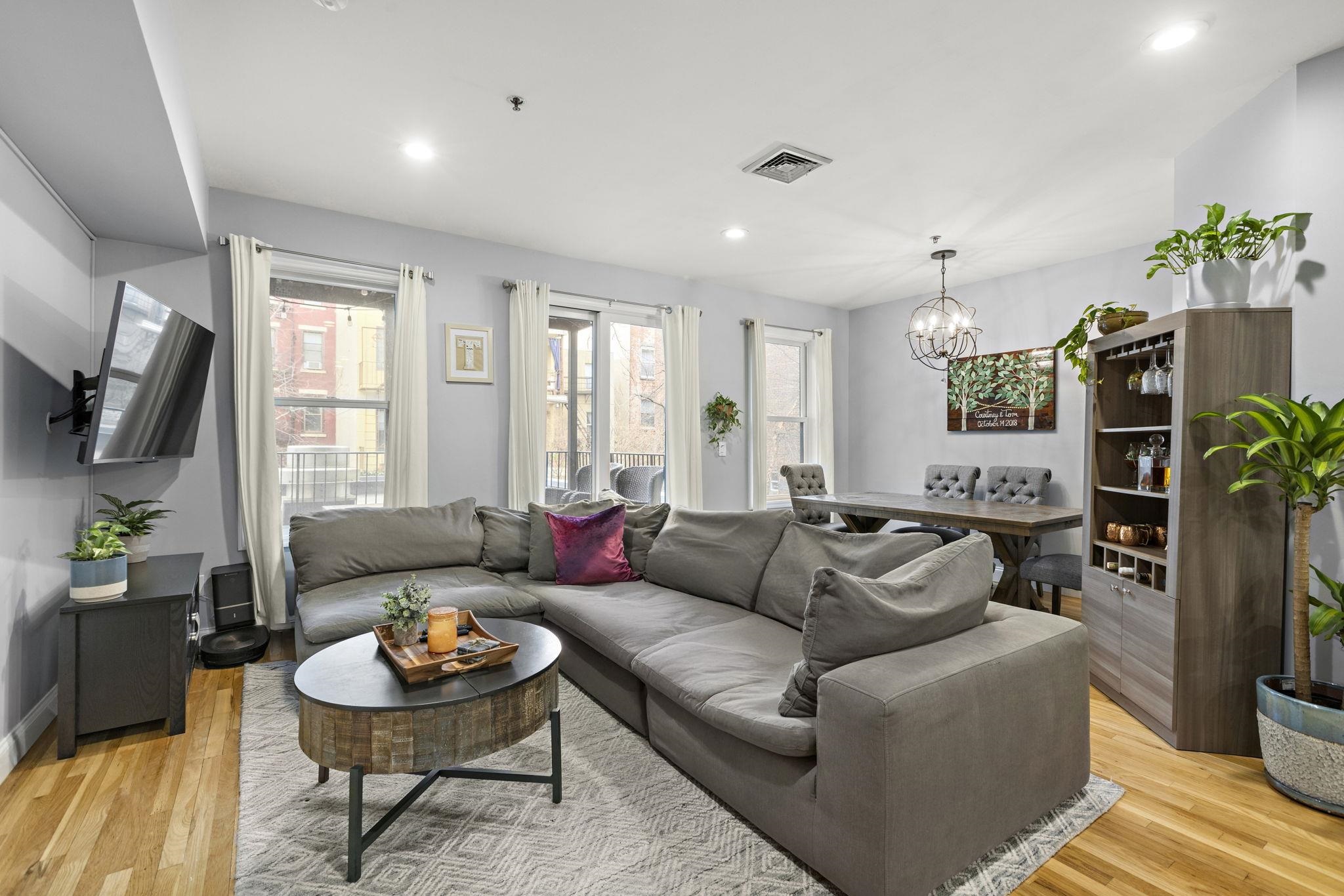 416 GRAND ST Unit: 2B