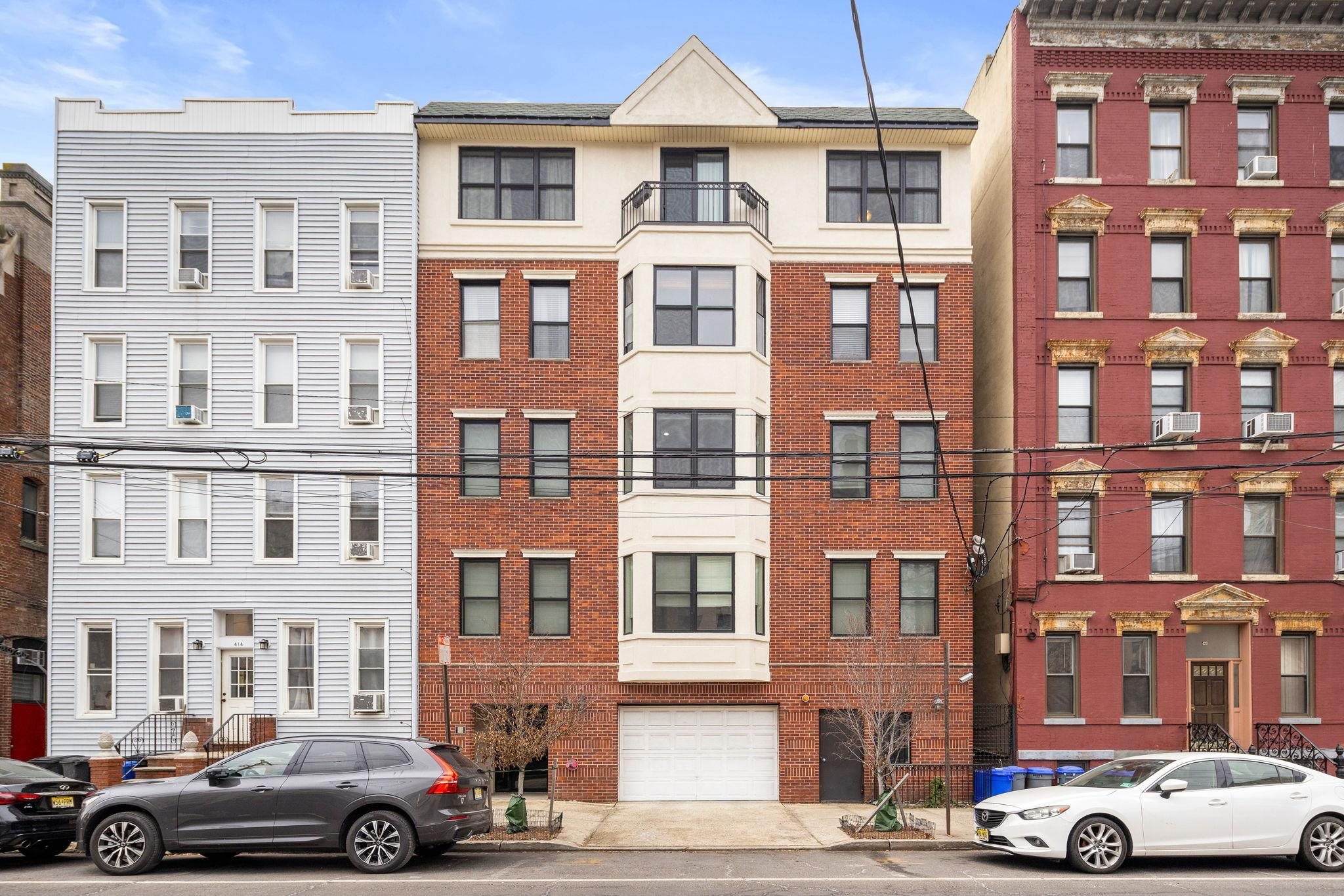 416 GRAND ST Unit: 2B