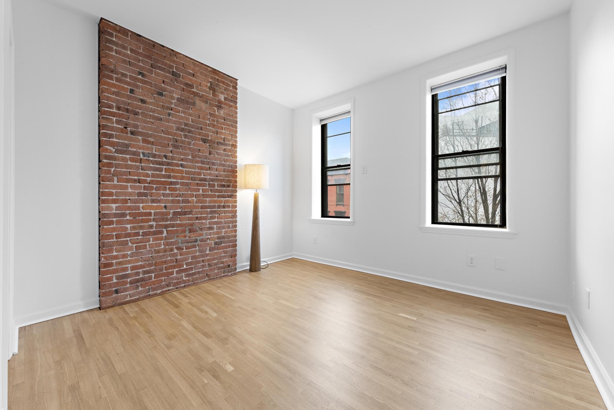 601 1ST ST Unit: 6
