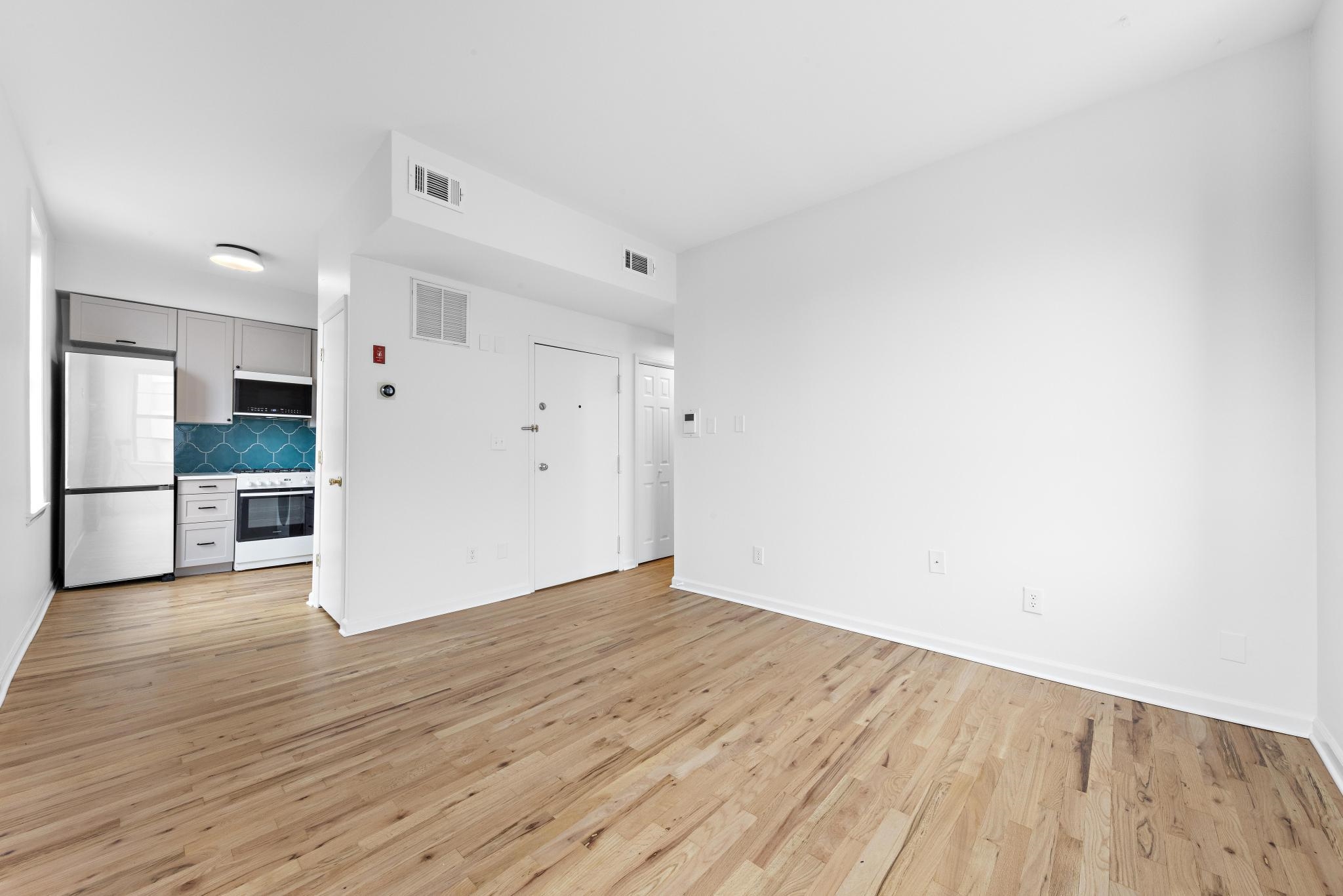 601 1ST ST Unit: 6